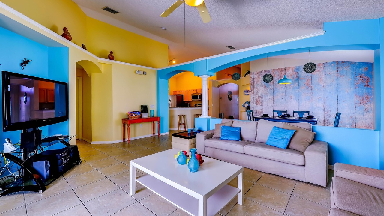 Photo of Livingroom in Eagle Pointe South
