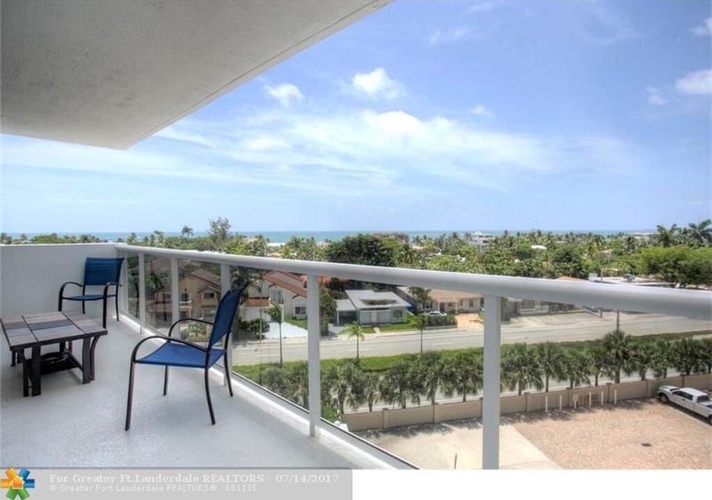 Photo of Patio Balcony in Lauderdale Beach