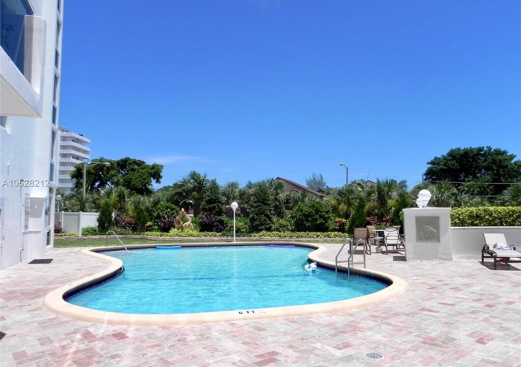 Photo of Outdoor in Lauderdale Beach