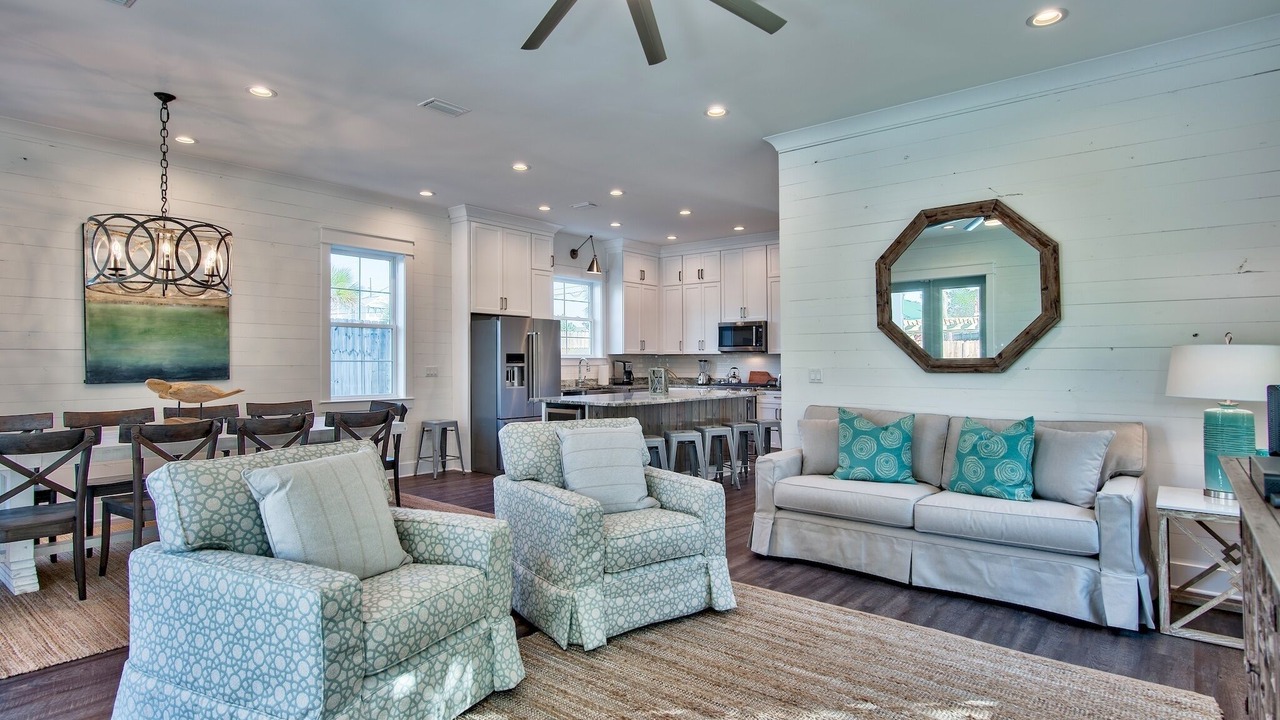 Photo of Bedroom in Crystal Beach