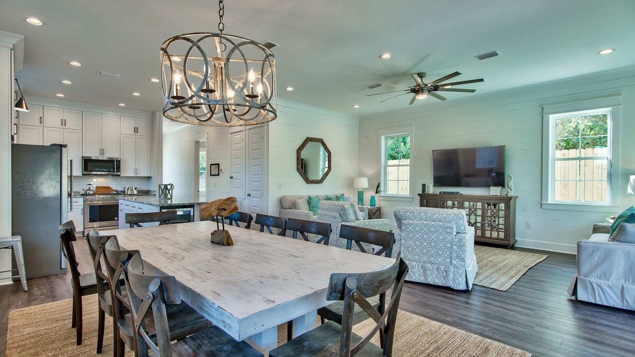 Photo of Bedroom in Crystal Beach