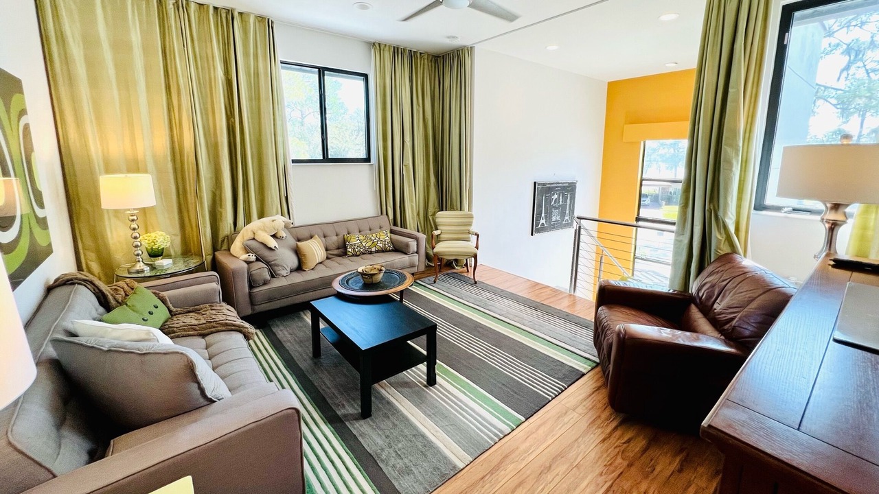 Photo of Livingroom in Forest City