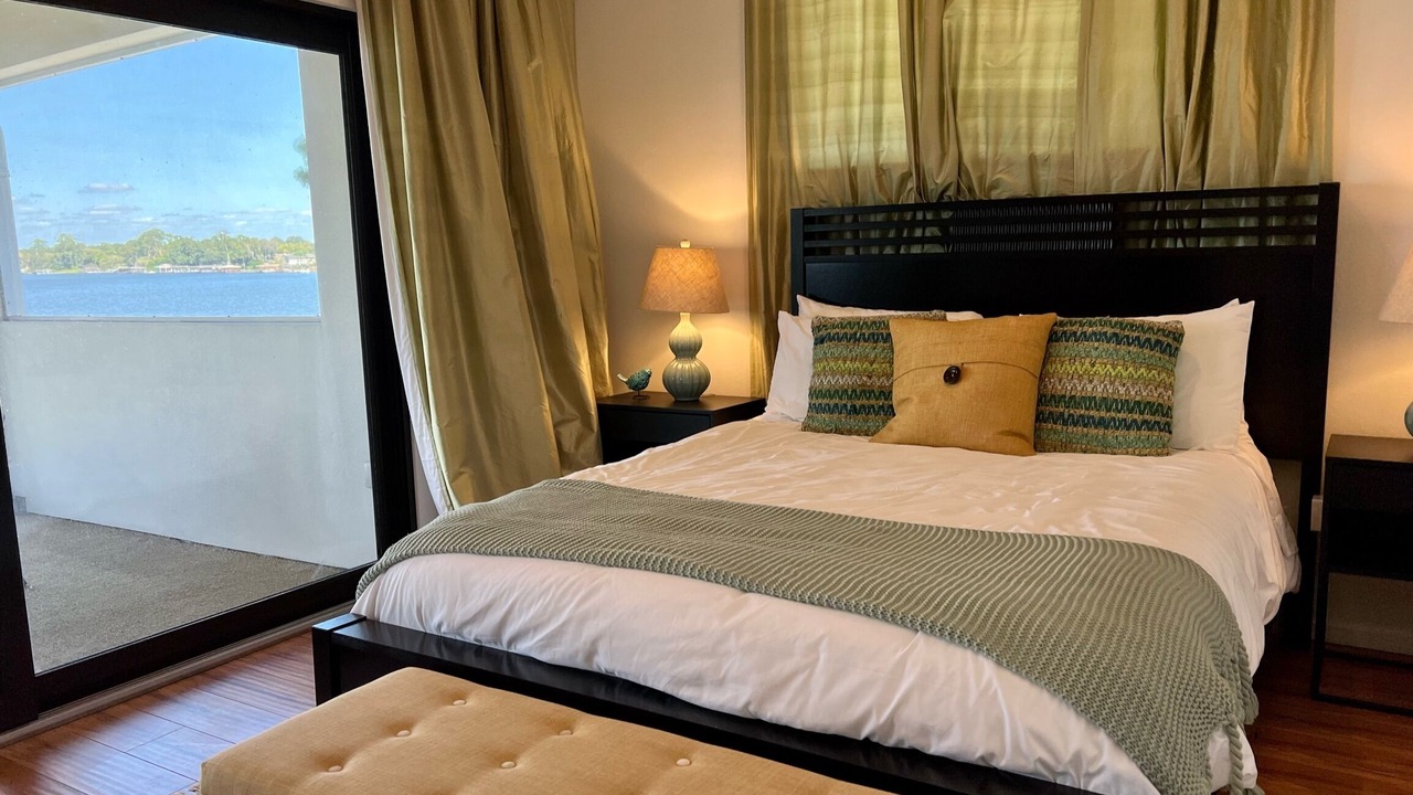 Photo of Bedroom in Forest City