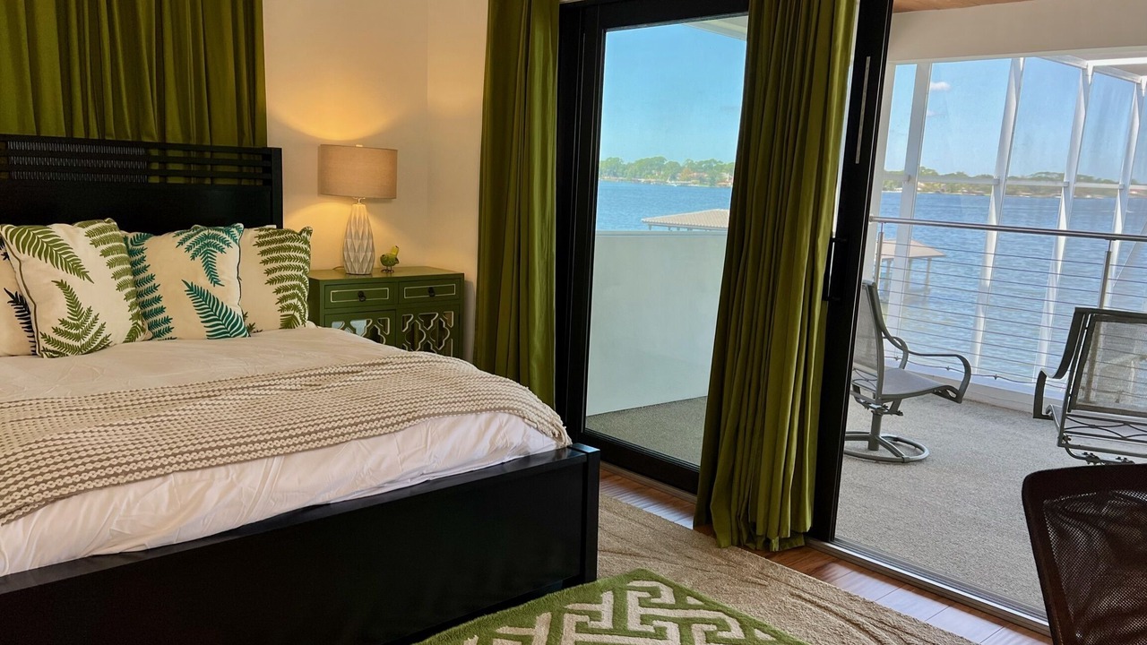 Photo of Bedroom in Forest City