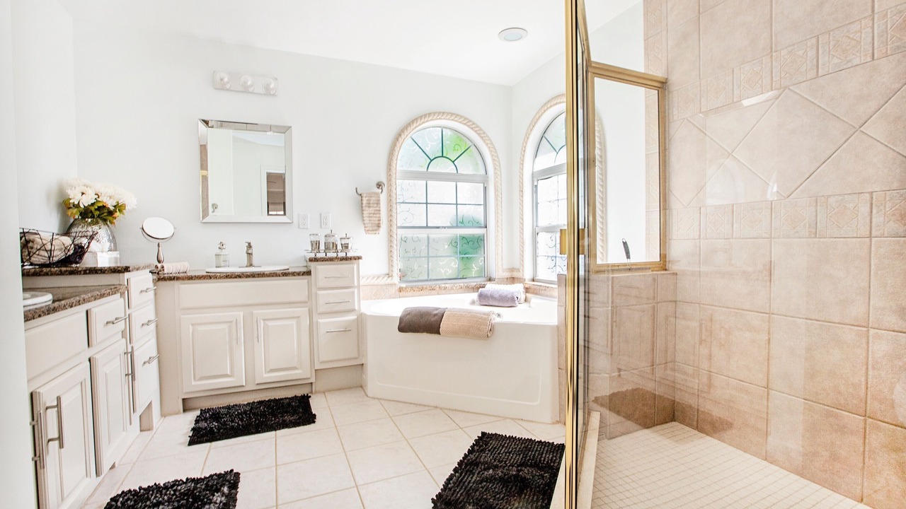 Photo of Bathroom in Bonita Springs