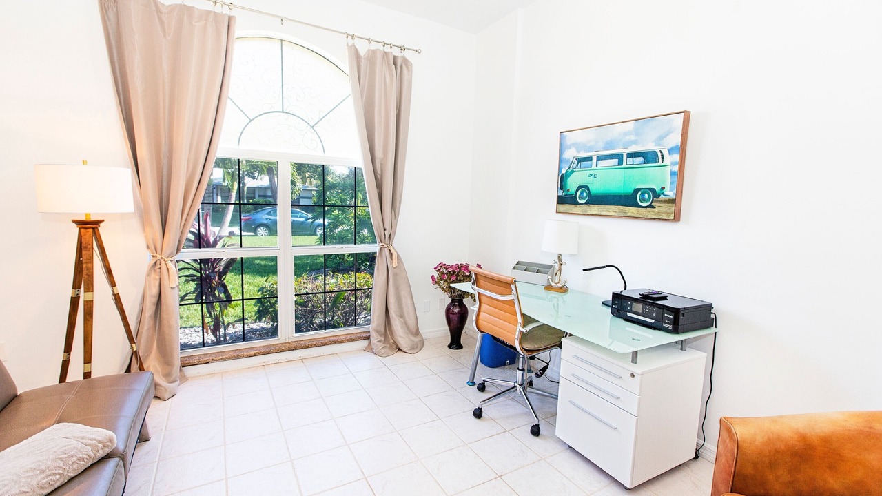 Photo of Livingroom in Bonita Springs