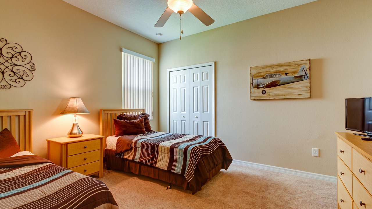 Photo of Bedroom in Ridgewood Lakes