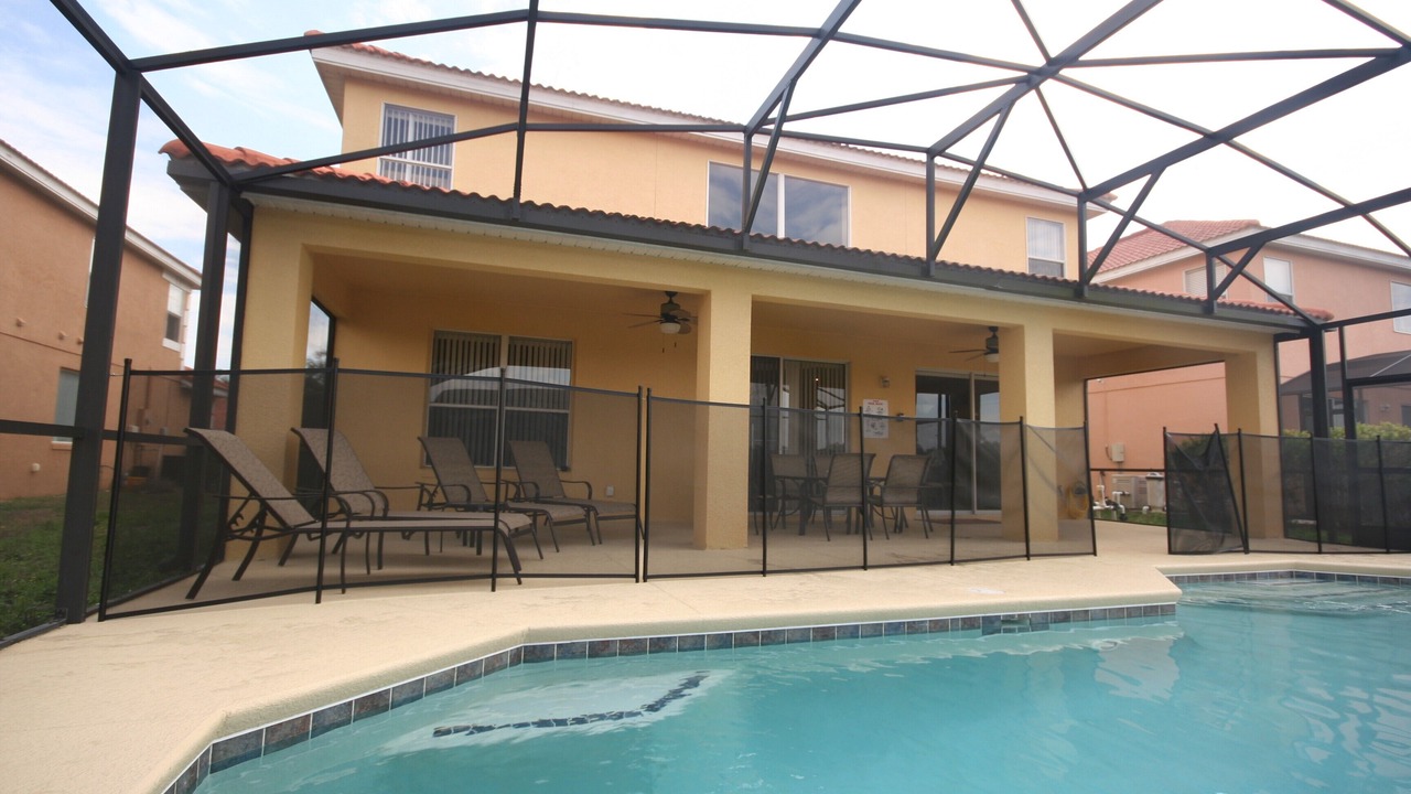 Photo of Outdoor in Loughman