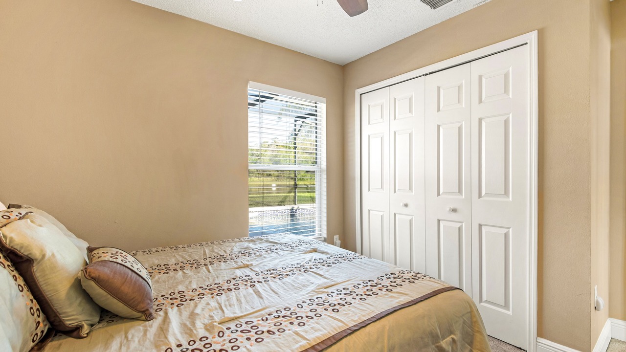 Photo of Bedroom in Eagle Pointe South