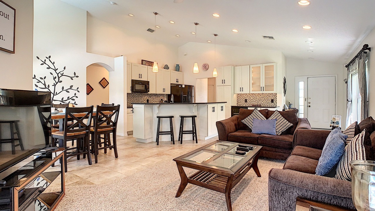 Photo of Livingroom in Haines City