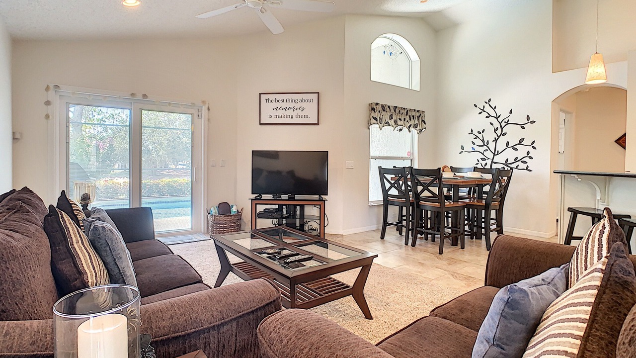 Photo of Livingroom in Haines City