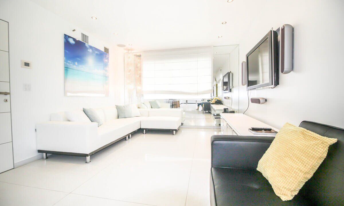 Photo of Livingroom in South Beach