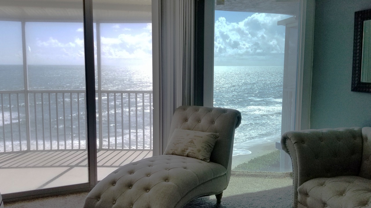Photo of Livingroom in Gulfstream Beach