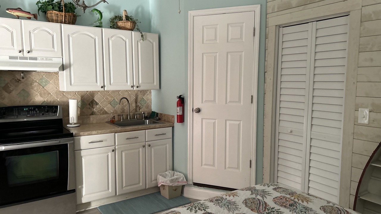 Photo of Bedroom in Crystal Beach