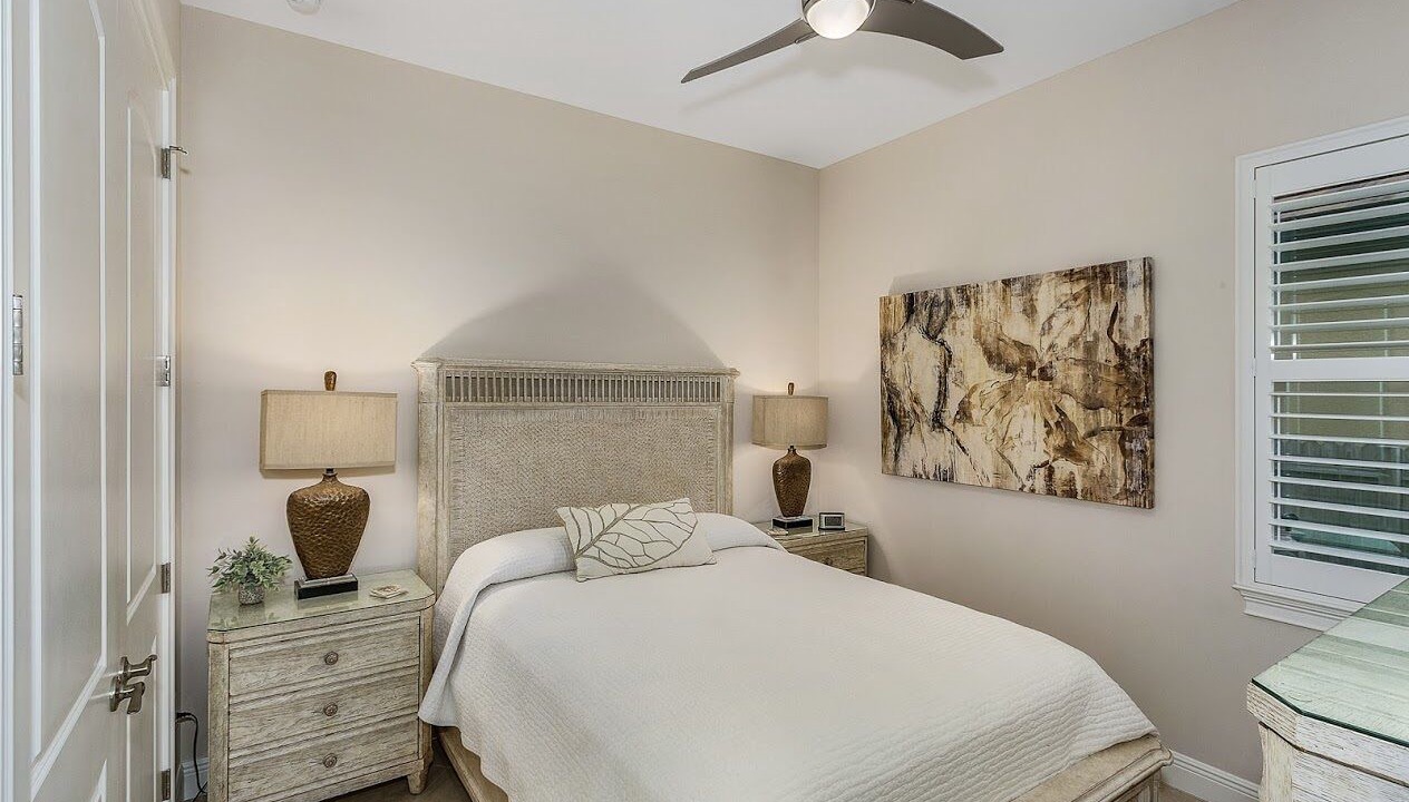 Photo of Bedroom in Naples Park