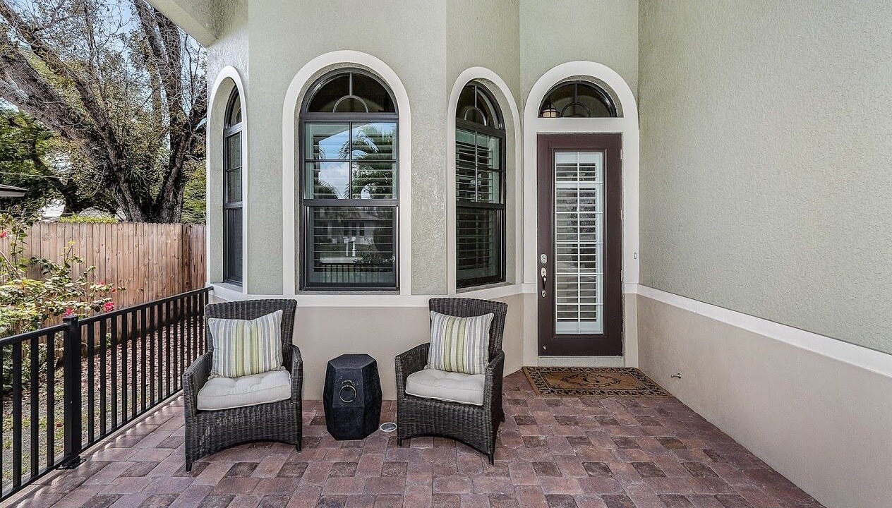 Photo of Patio Balcony in Naples Park
