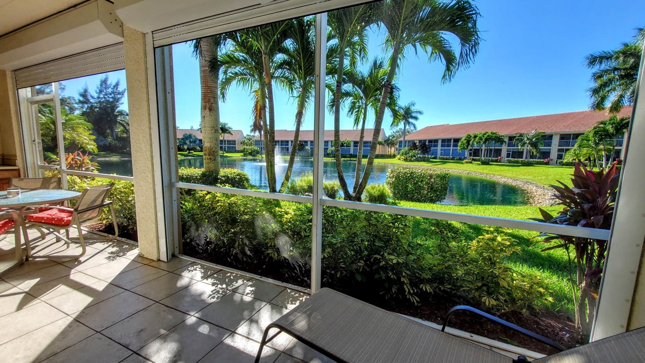 Photo of Outdoor in Naples