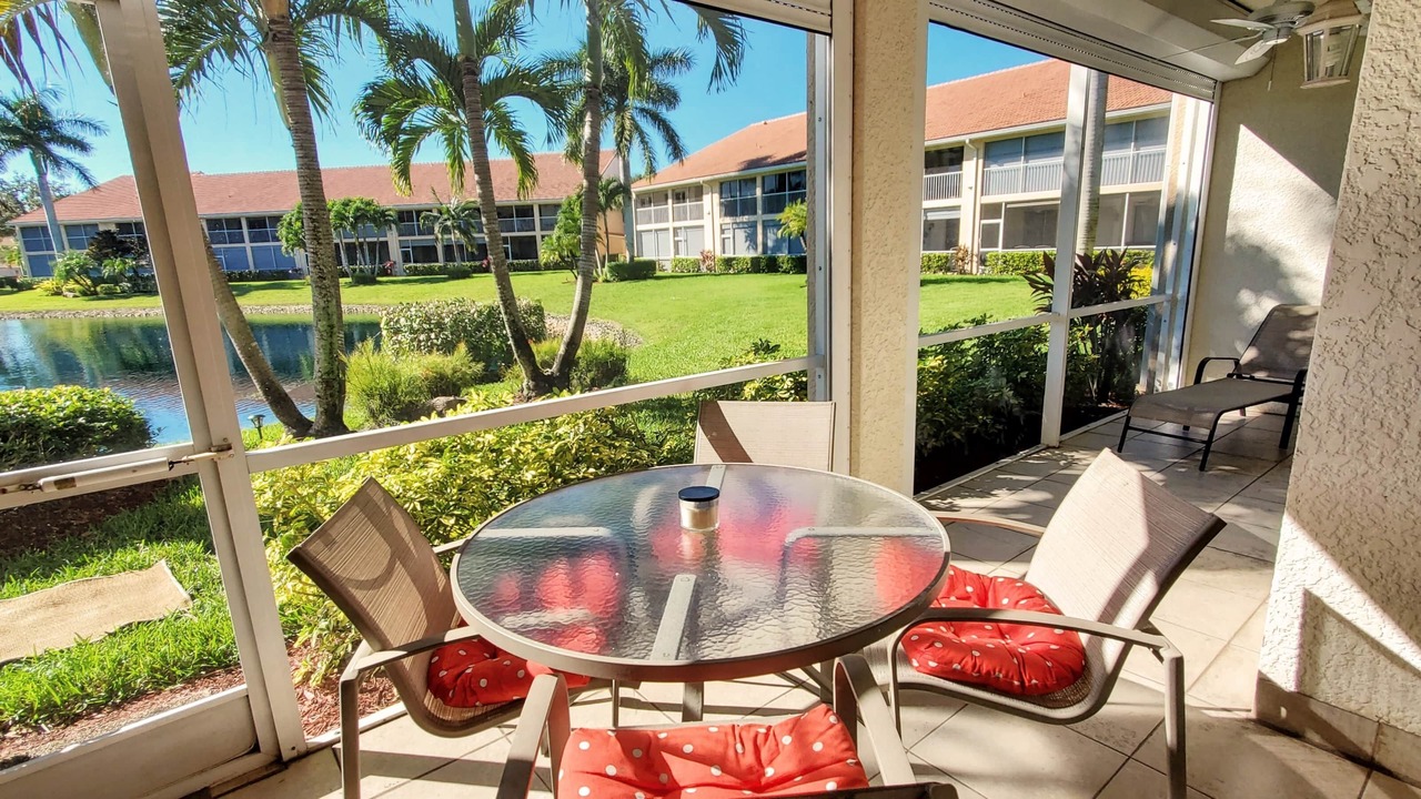 Photo of Outdoor in Naples