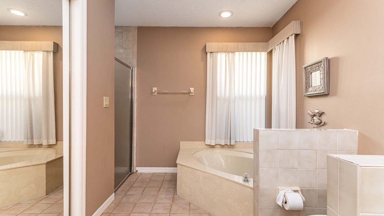 Photo of Bathroom in Inlet District