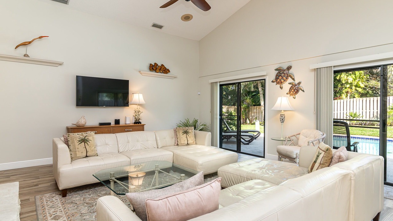 Photo of Livingroom in Inlet District