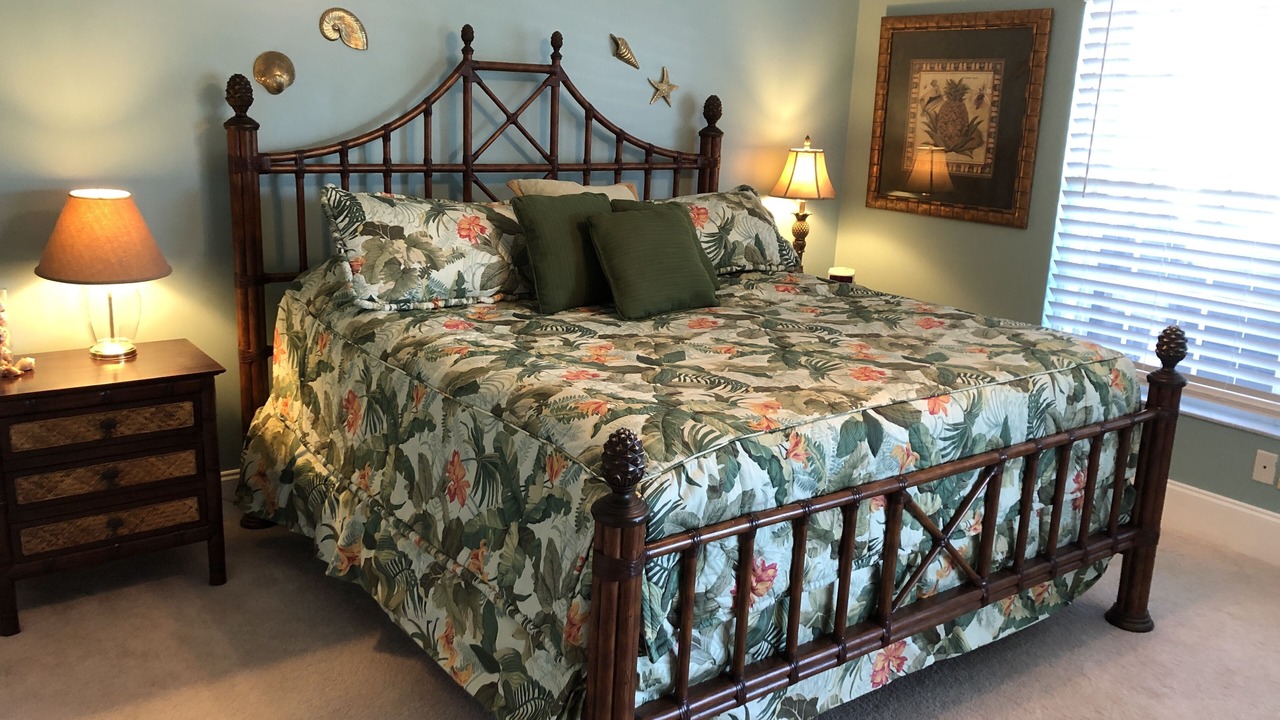 Photo of Bedroom in Crown Pointe