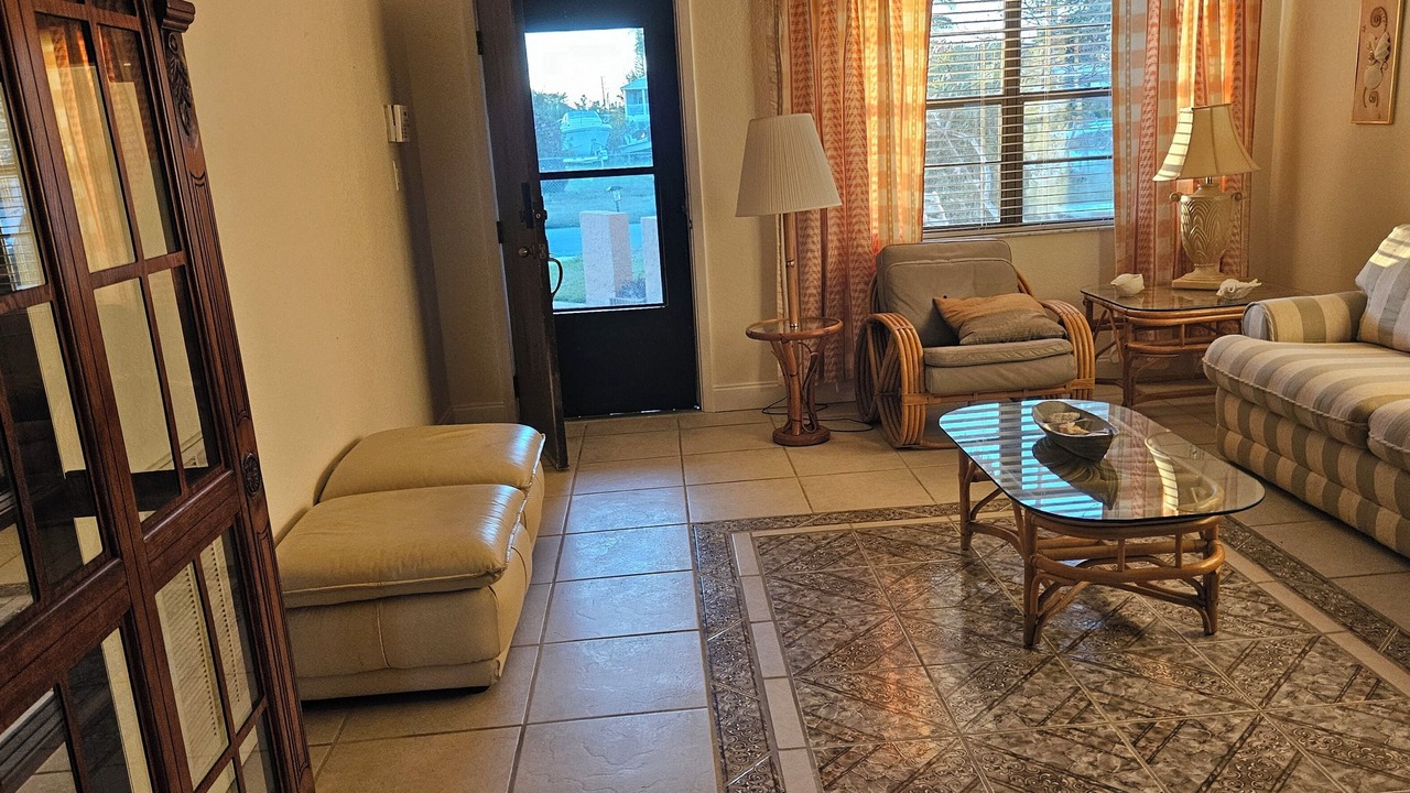 Photo of Livingroom in Spring Hill