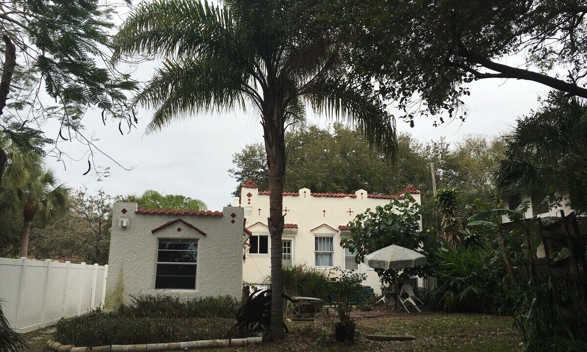 Photo of Bedroom in Gulfport