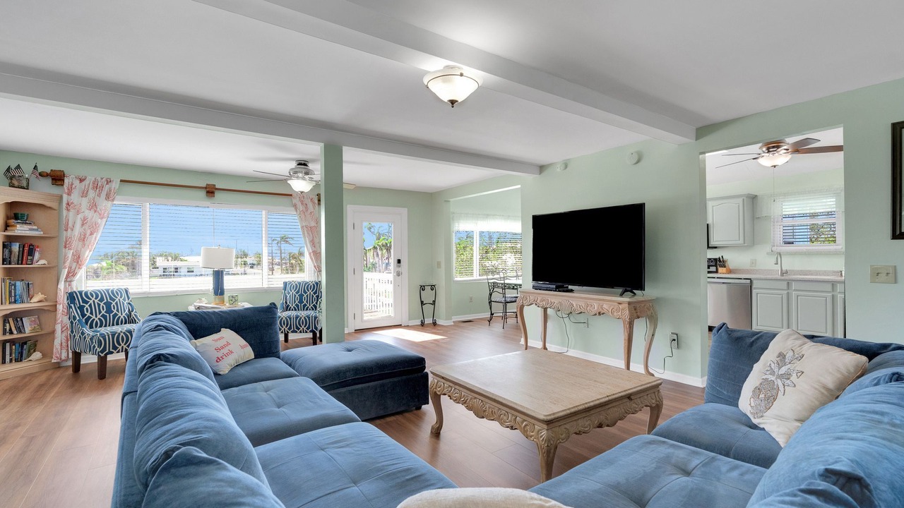 Photo of Livingroom in Ilexhurst