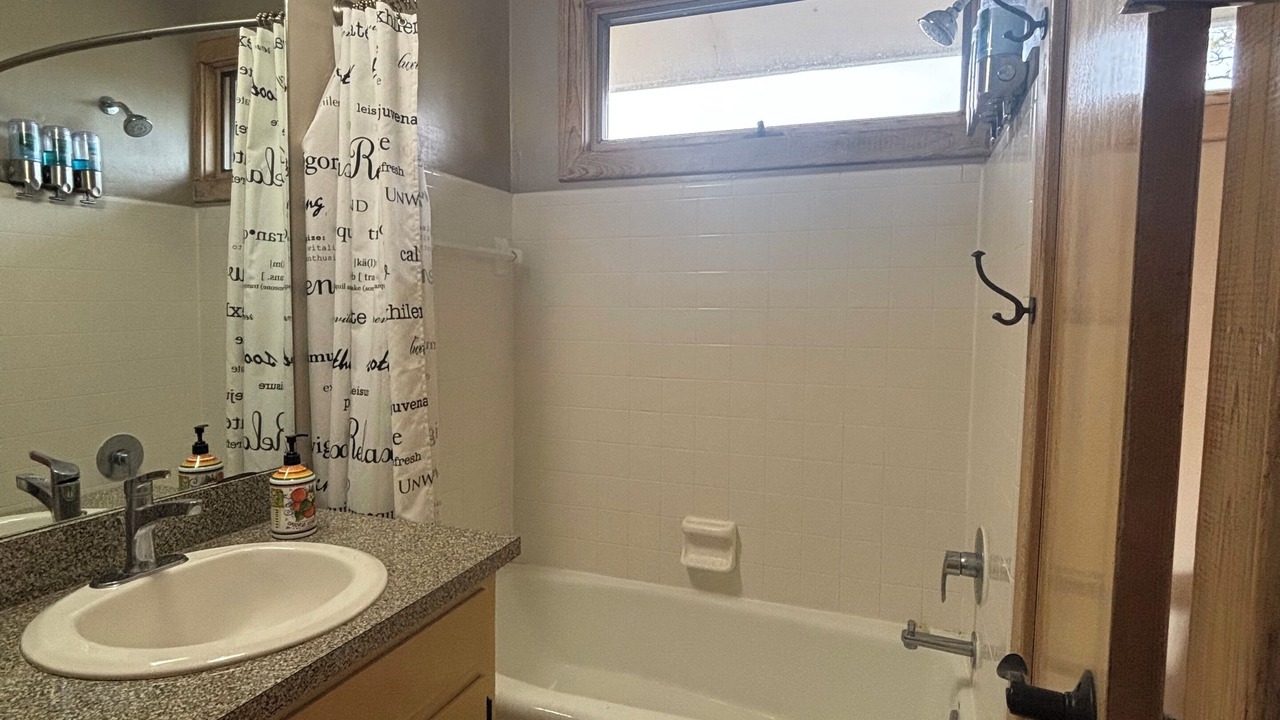 Photo of Bathroom in Treasure Beach Village