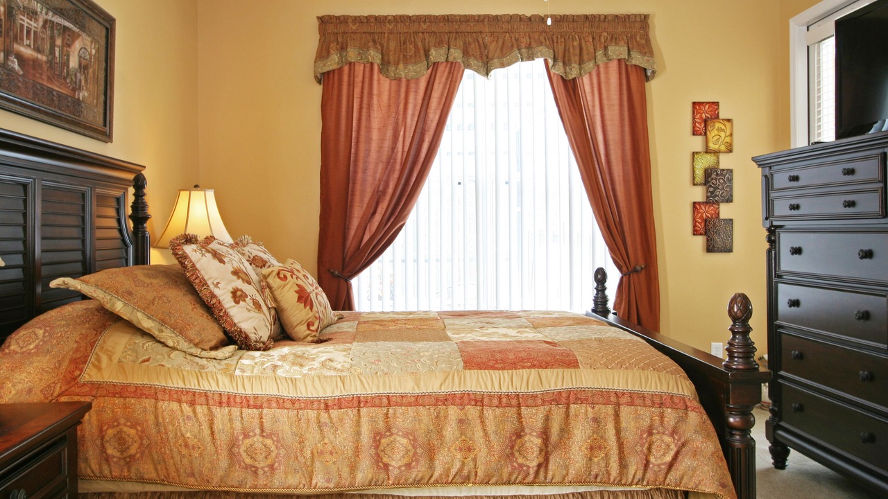 Photo of Bedroom in Crystal Cove