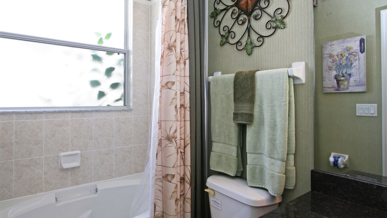 Photo of Bathroom in Crystal Cove