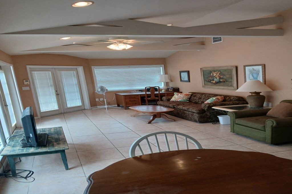 Photo of Livingroom in North East Park