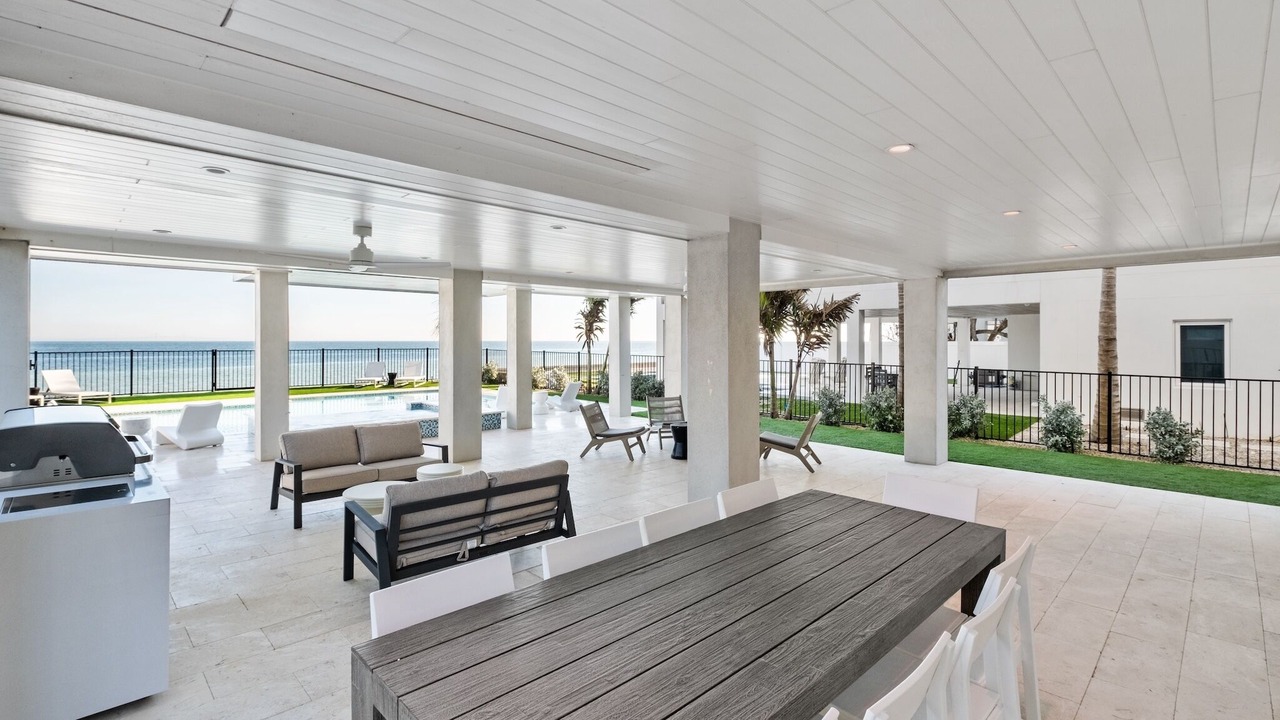 Photo of Others in Anna Maria