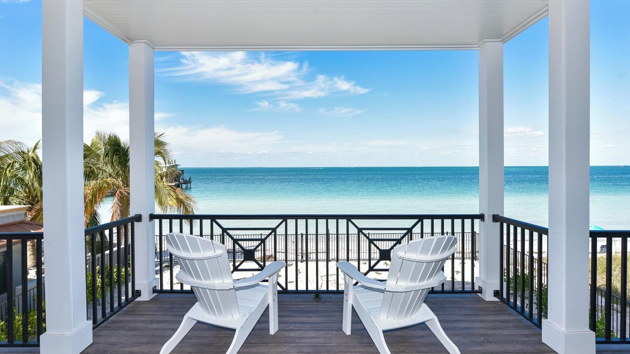 Photo of Others in Anna Maria