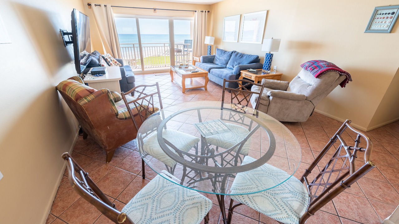 Photo of Livingroom in Satellite Beach