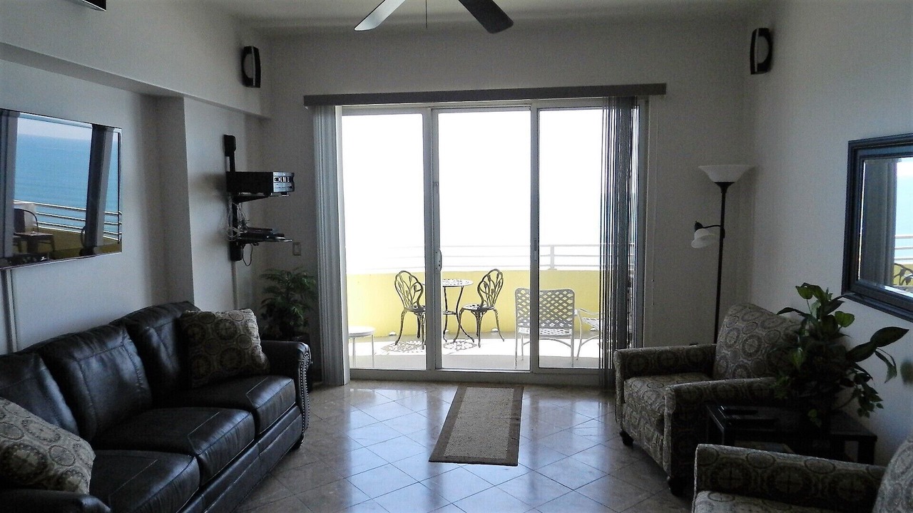 Photo of Livingroom in Daytona Beach