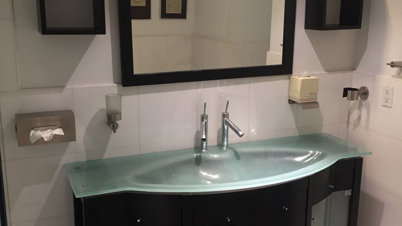 Photo of Bathroom in South Pointe