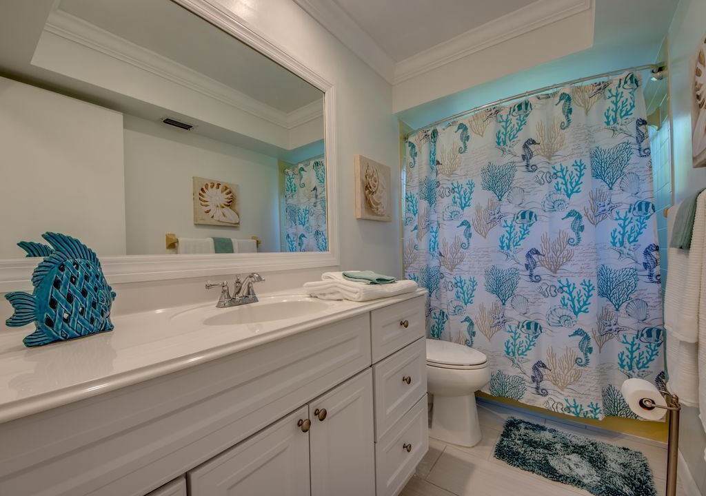 Photo of Bathroom in Caloosahatchee