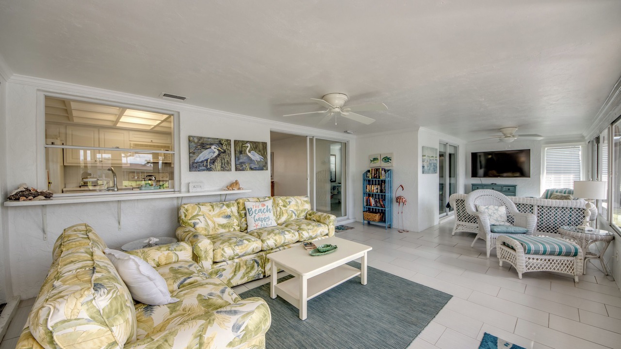 Photo of Livingroom in Caloosahatchee