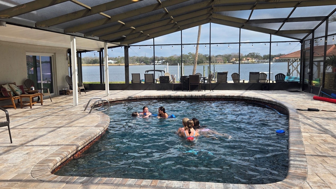 Photo of Outdoor in Crystal Shores