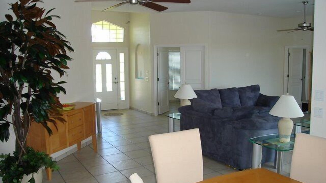 Photo of Livingroom in Gulf Cove