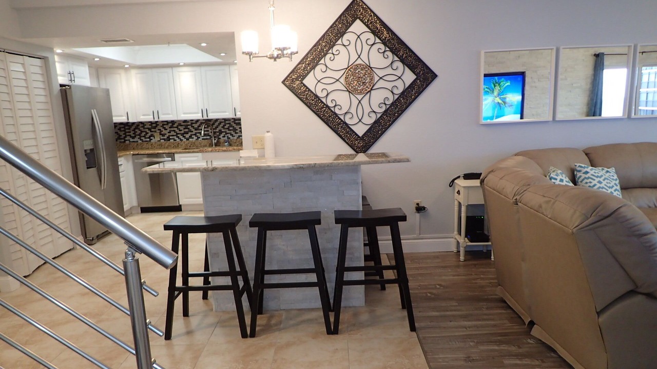 Photo of Livingroom in Redington Shores