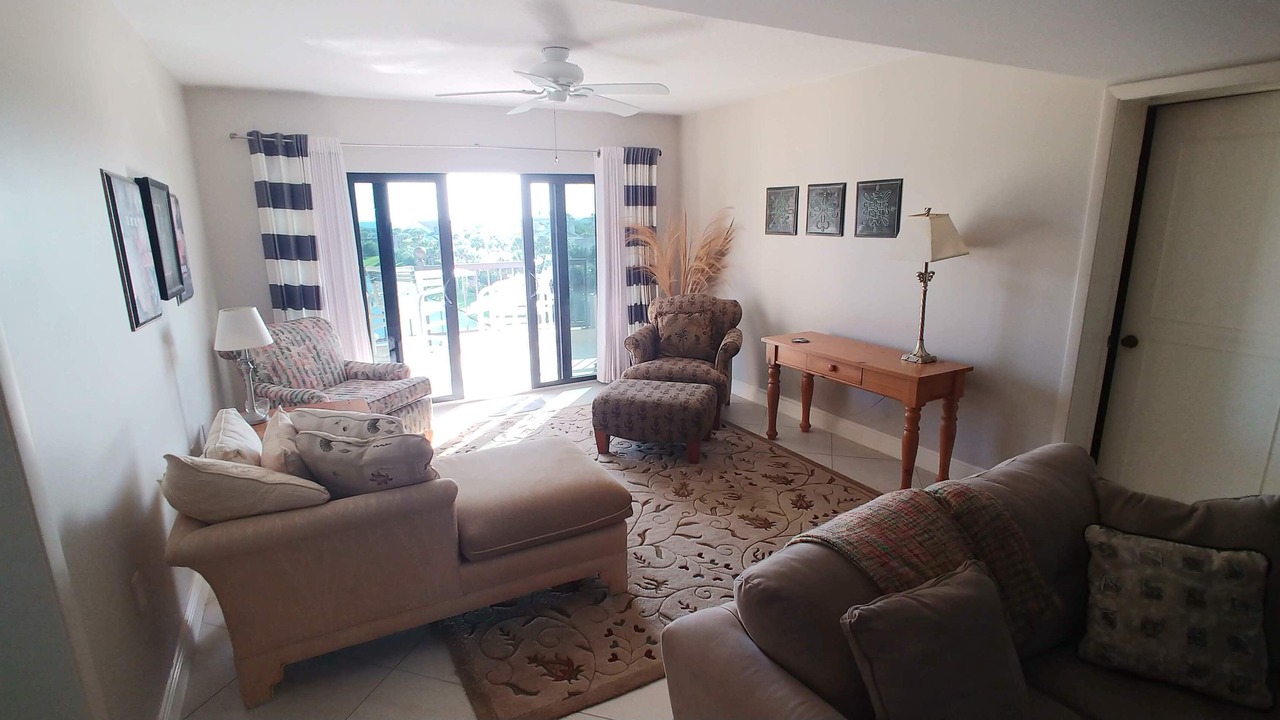 Photo of Livingroom in Jupiter
