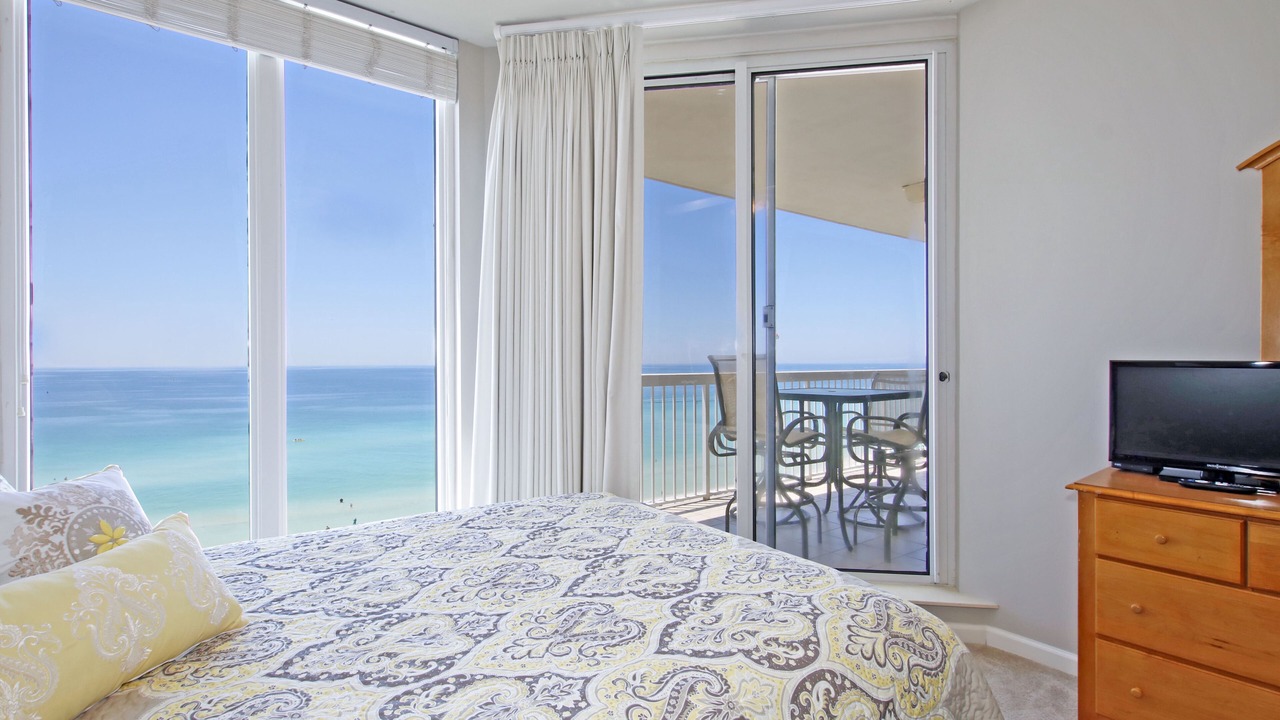 Photo of Bedroom in Destin