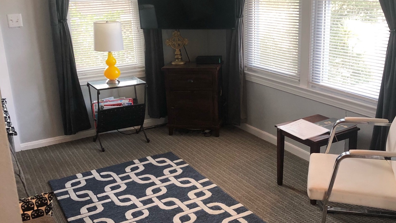 Photo of Livingroom in Murray Hill