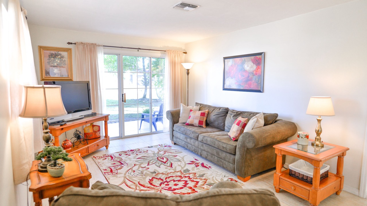 Photo of Livingroom in Naples Park