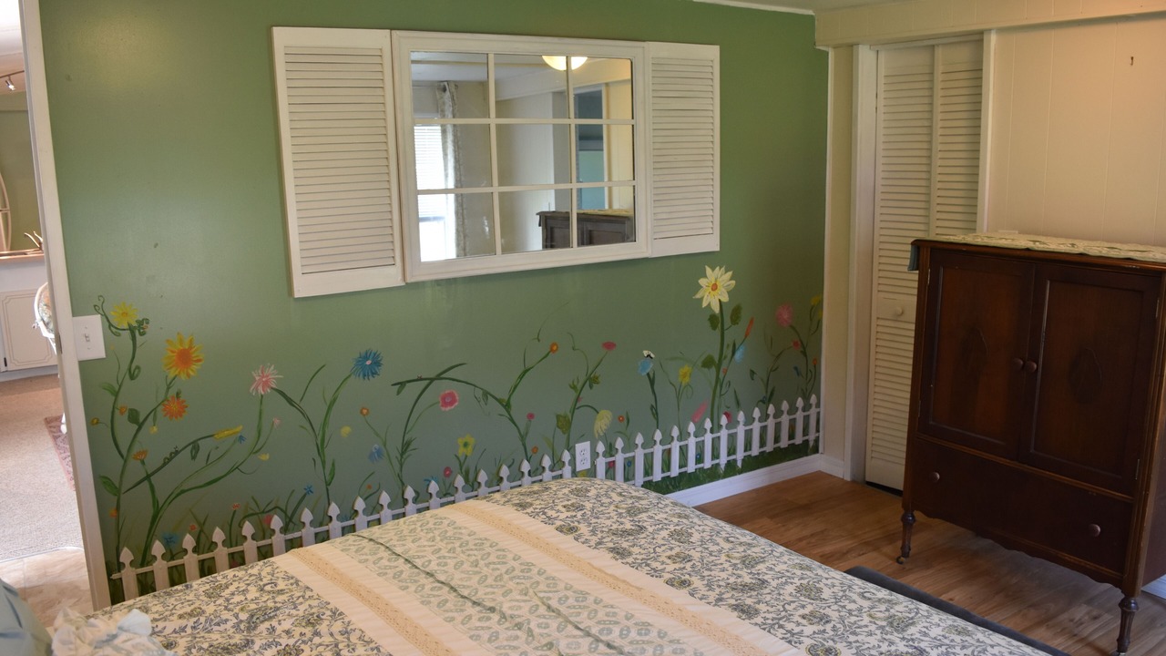 Photo of Bedroom in Dunnellon