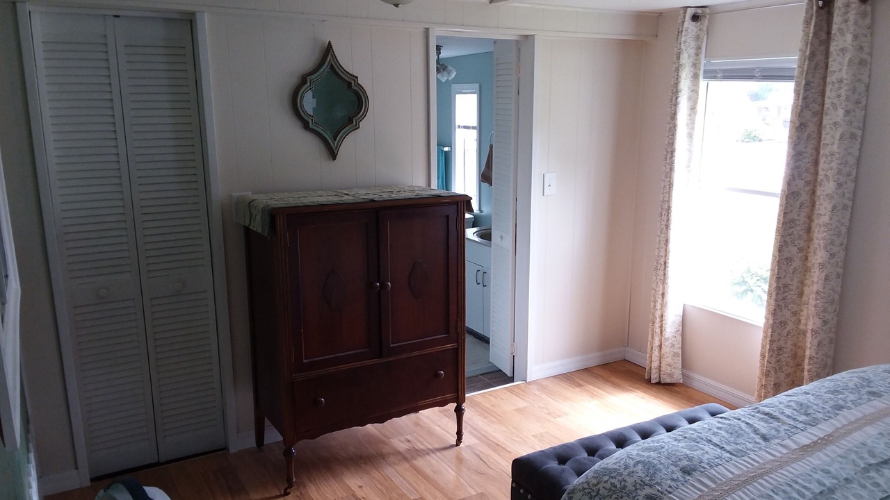Photo of Bedroom in Dunnellon