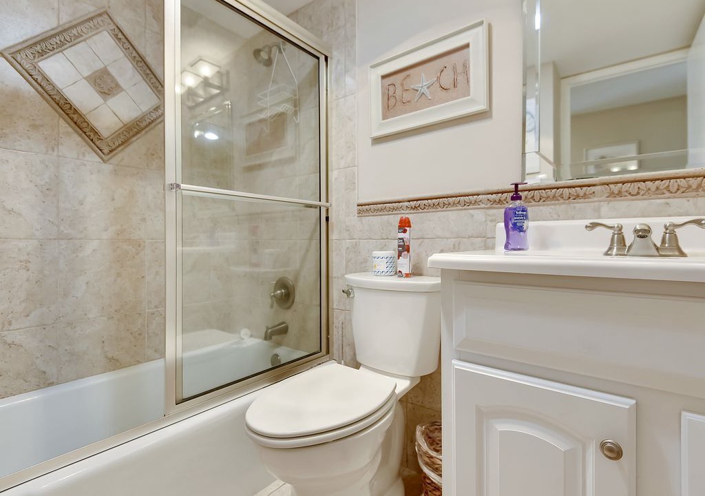 Photo of Bathroom in East Wind South