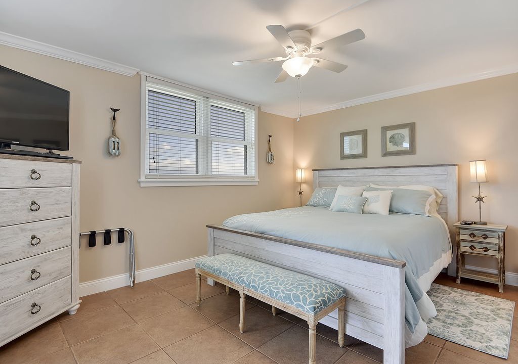 Photo of Bedroom in East Wind South